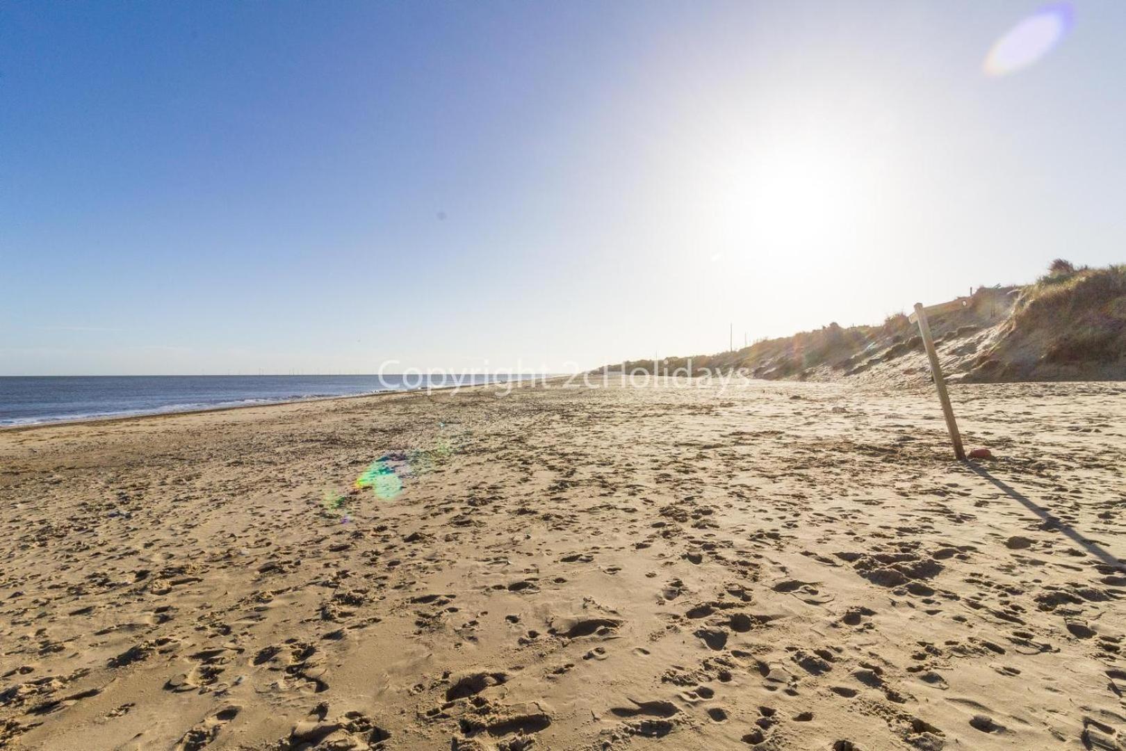 8 Berth Chalet To Hire At Bermuda Holiday Park Nearby Hemsby Beach Ref 18127B מראה חיצוני תמונה